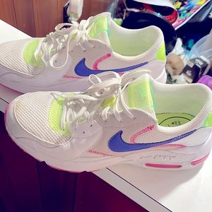 Ladies AirMax size 10